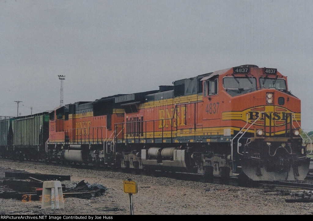 BNSF 4837 East